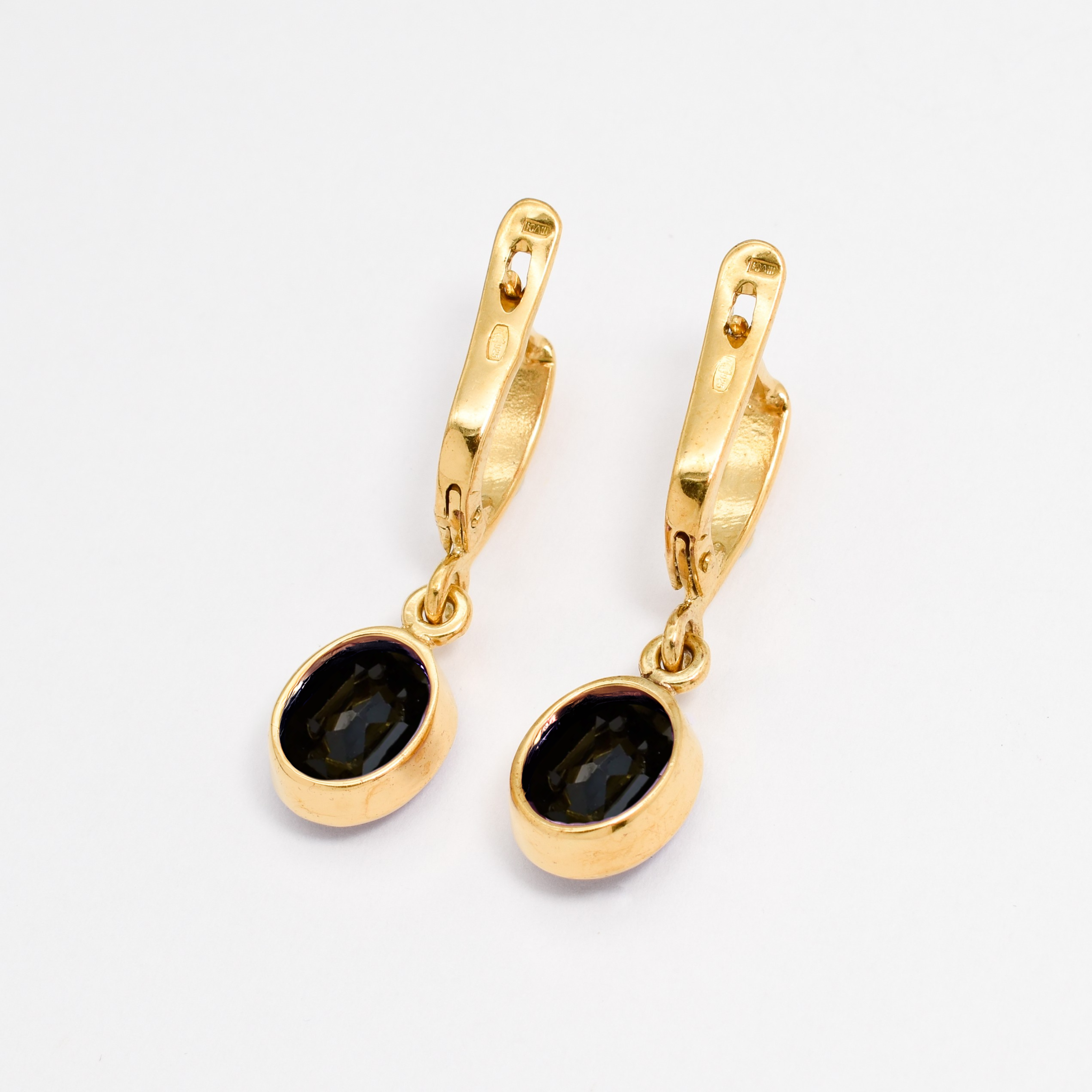 1118-E-nONY: Gold Vermeil 18k Onyx 10x8 oval