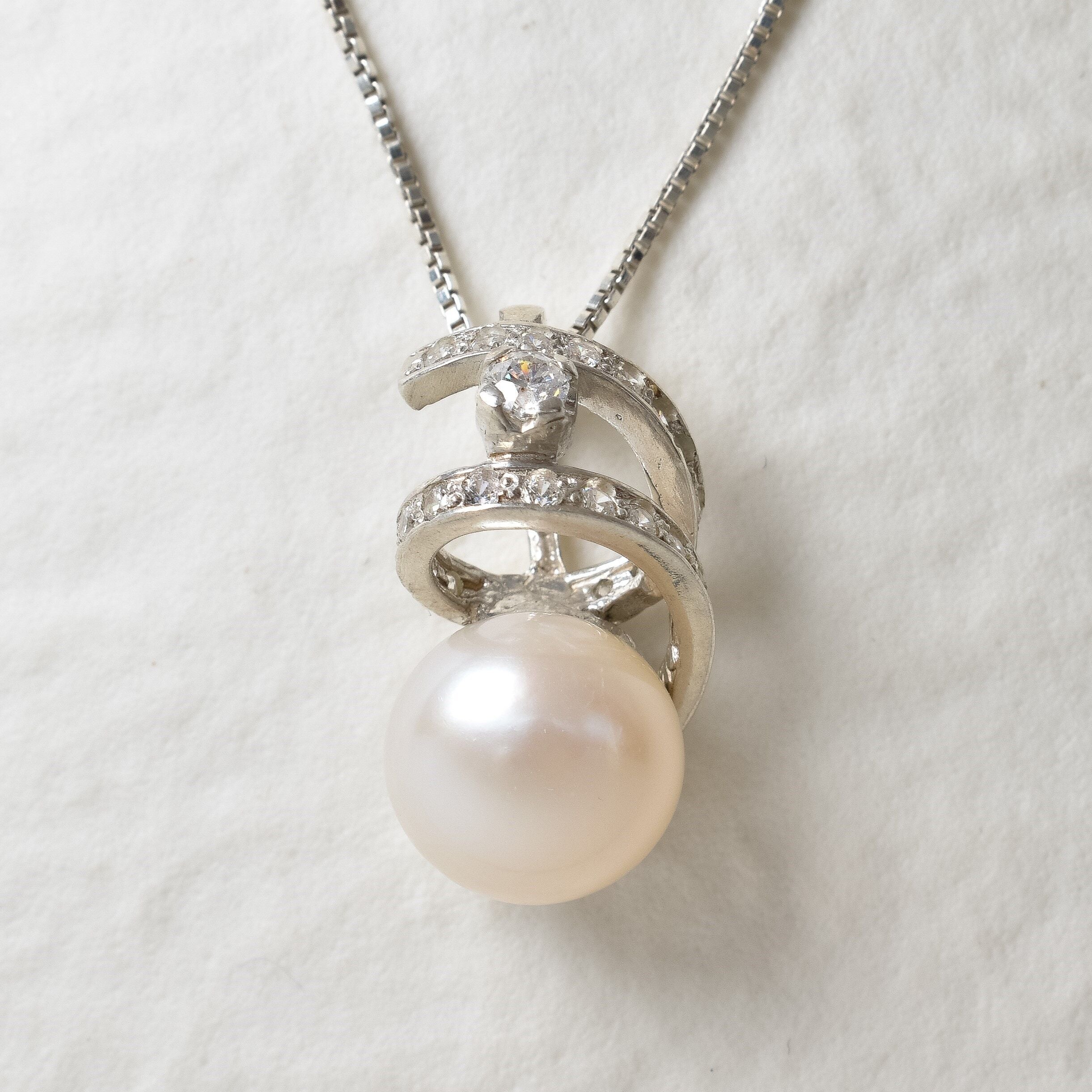 2504-P-nWHP/1: Sterling Silver 925 Natural White Pearl Created CZ Diamond