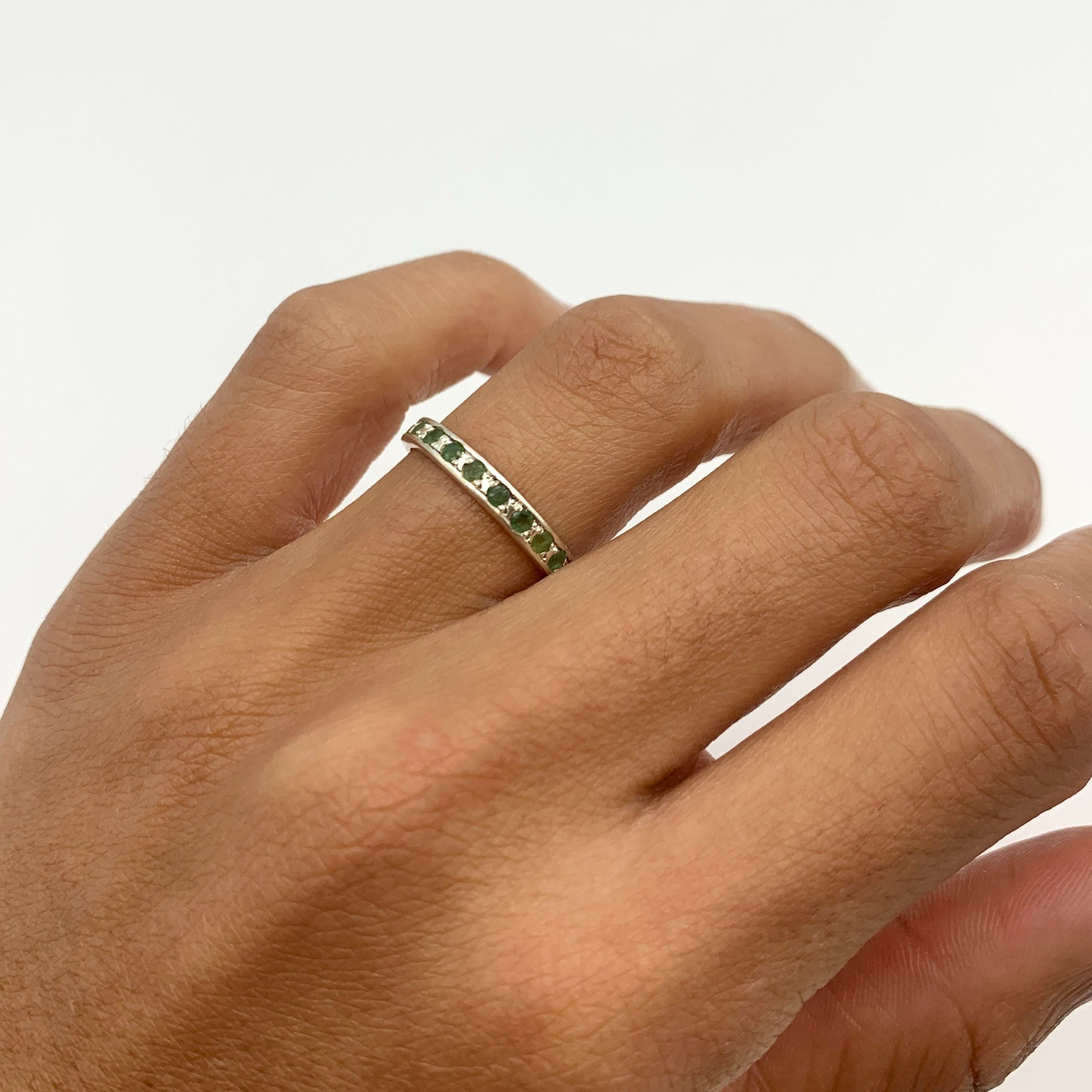Elegant 925 Sterling Silver ring featuring a vibrant natural green emerald, perfect for birthdays and special occasions.
