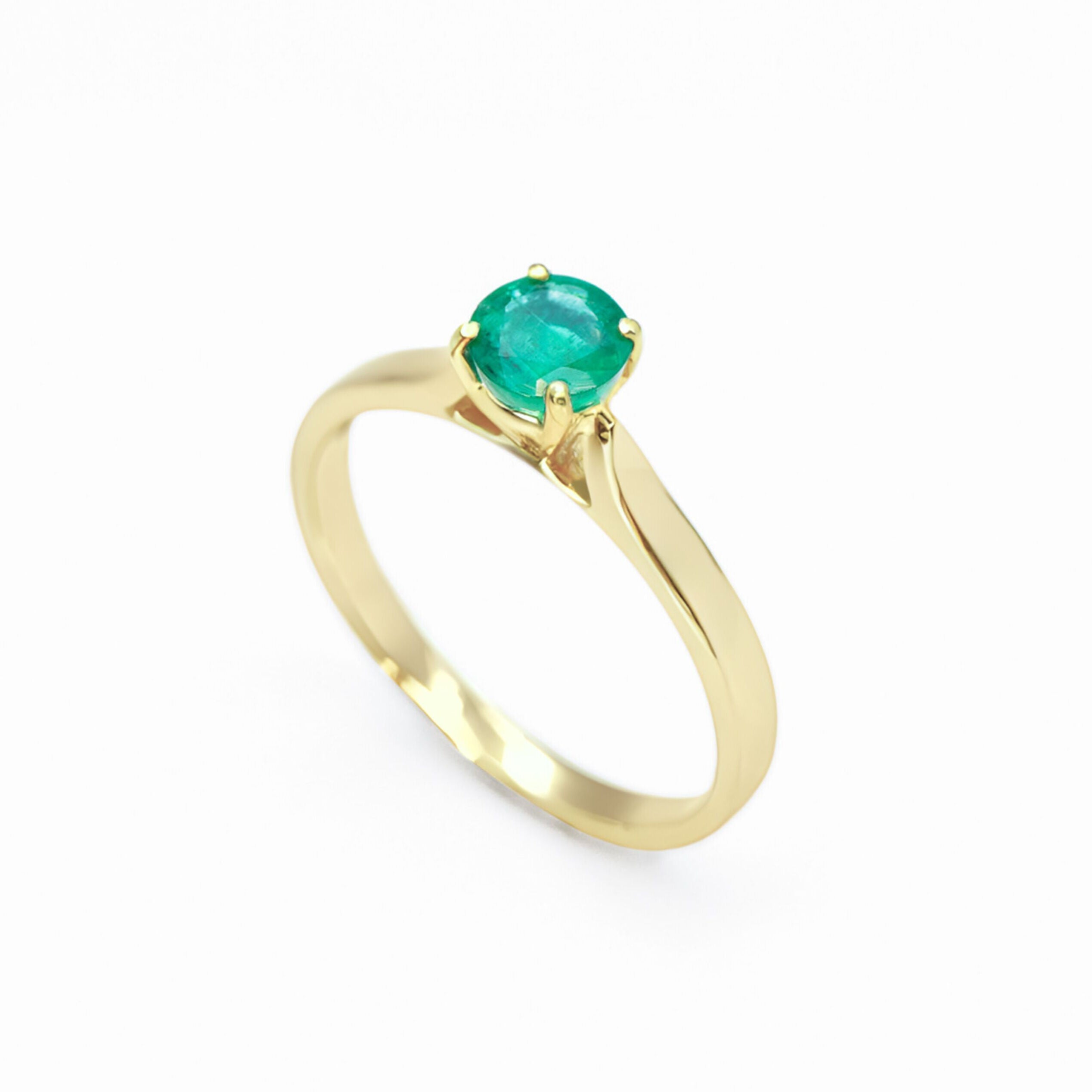 Real Emerald Ring set in Solid 18k Yellow Gold, with minimalist design, perfect as Wedding Ring or Anniversary Ring