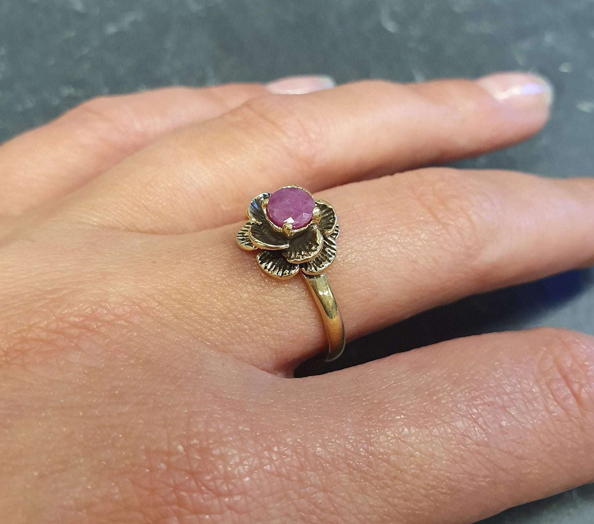 Elegant 18k Gold Vermeil Ruby Ring featuring a vibrant round natural red ruby, perfect for special occasions and July birthdays.