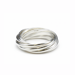 Elegant silver rolling ring featuring five strands in 925 Sterling Silver, ideal for everyday style and thoughtful gifting.