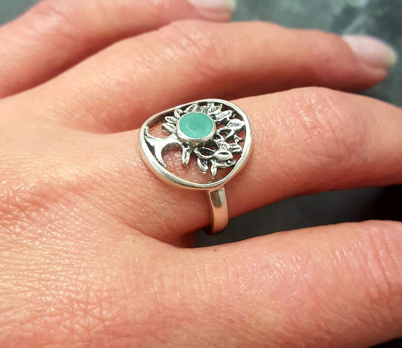 Elegant 925 Sterling Silver ring featuring a round Natural Green Emerald, perfect for May birthdays and special occasions.