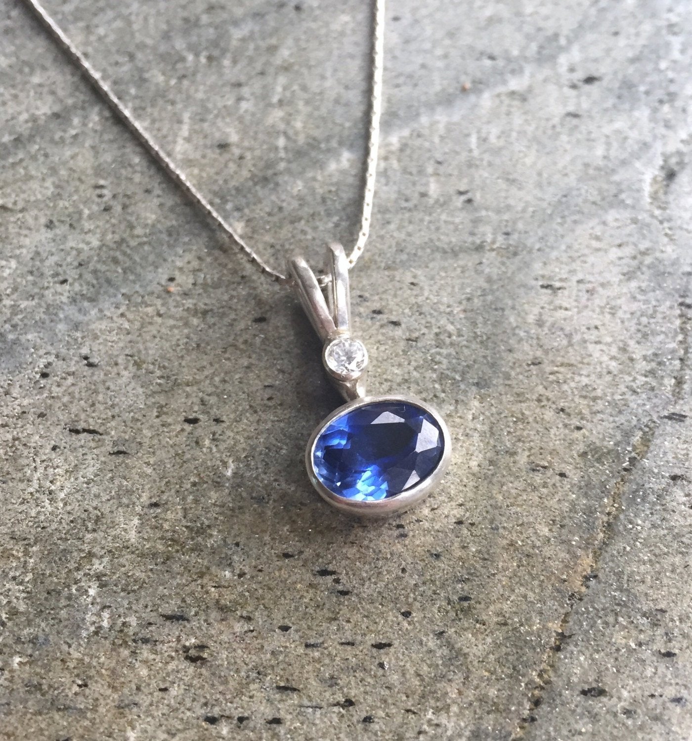 Blue Sapphire pendant, Created Sapphire, Sapphire Pendant, Vintage Pendant, Blue Pendant, Bridal Pendant, Silver Pendant, Solid Silver