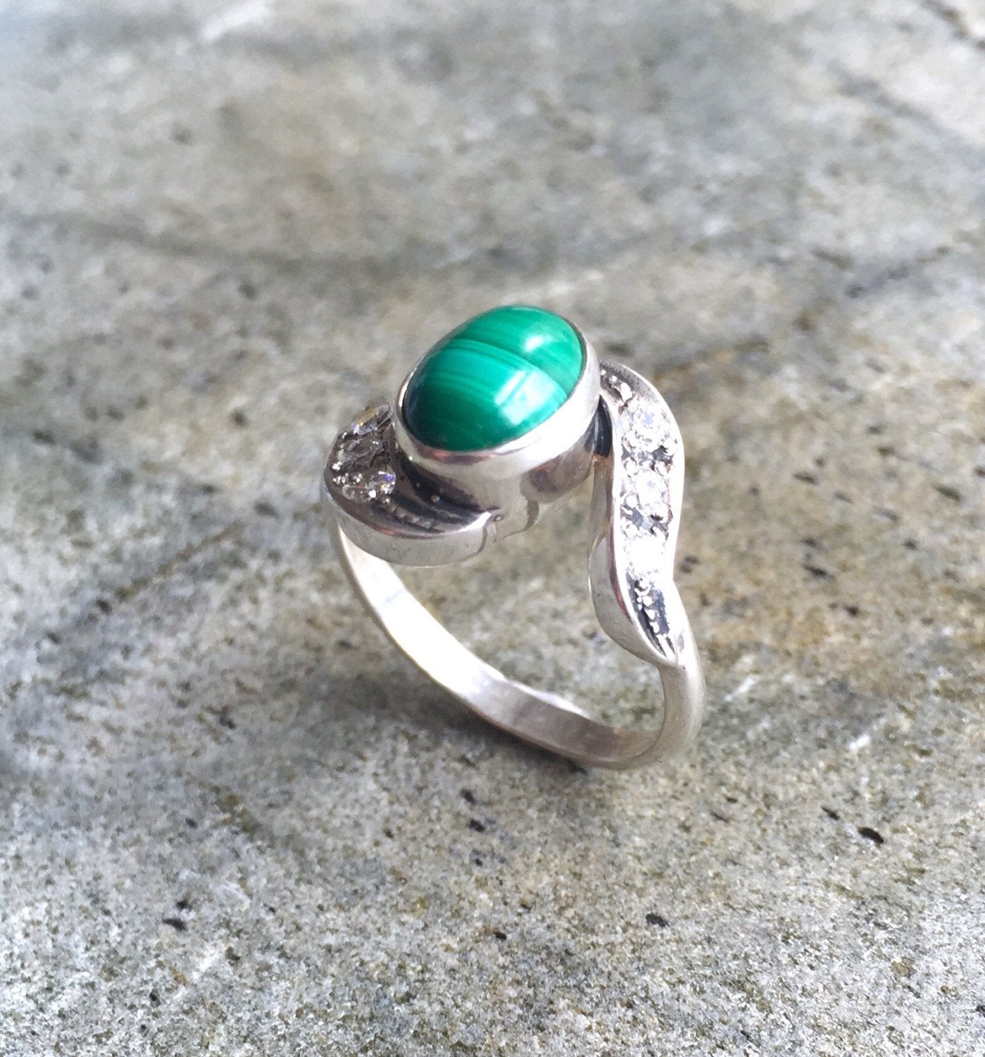 Malachite Ring, Vintage Ring, Green Ring, Green Stone Ring, Natural Gem, Antique Ring, Solid Silver Ring, Silver Ring, Pure Silver