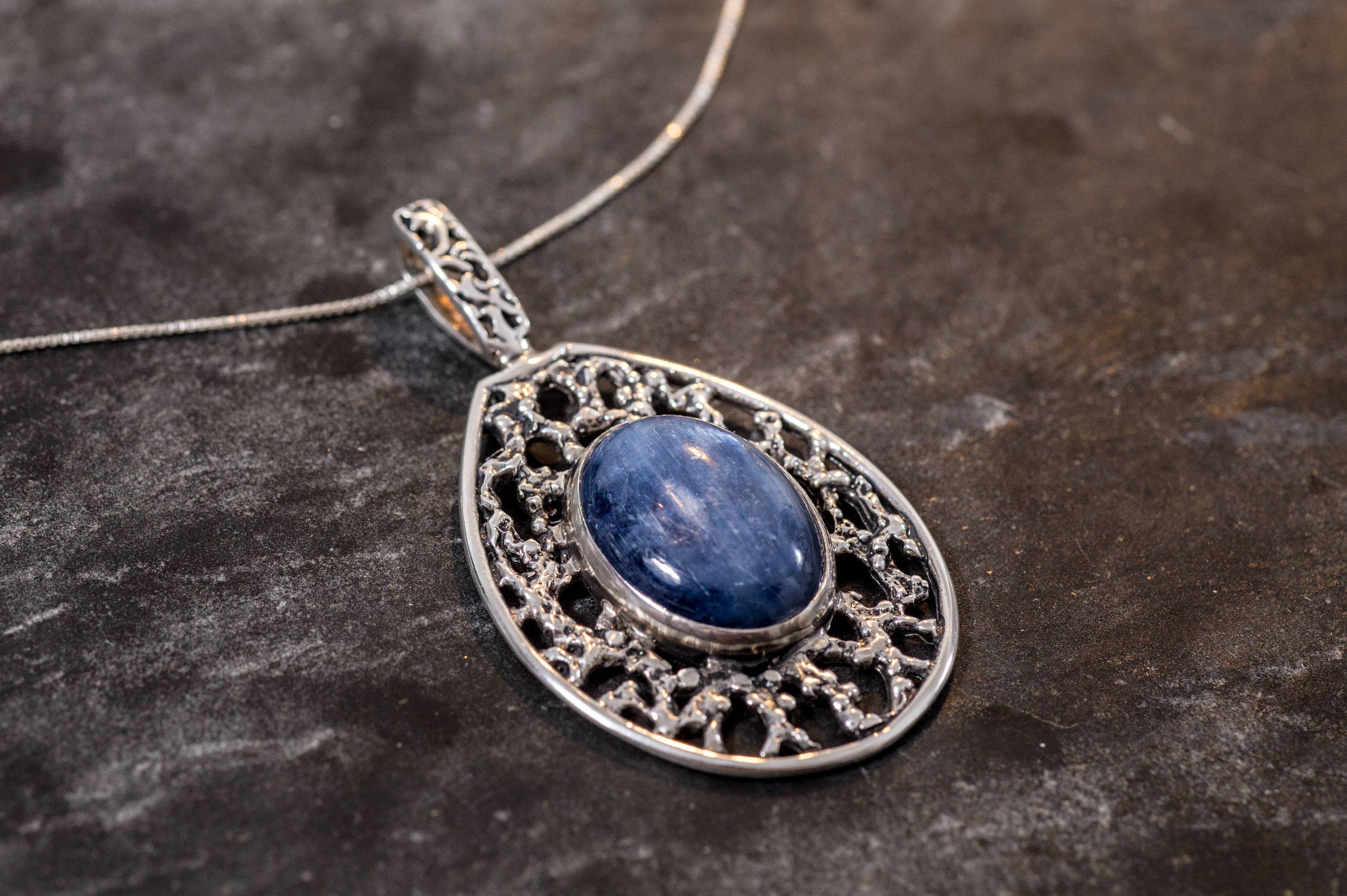 Kyanite Pendant, Blue Kyanite, Natural Kyanite, Blue Kyanite Pendant, Large Stone Pendant, Vintage Pendant, Silver Pendant, Antique Pendant