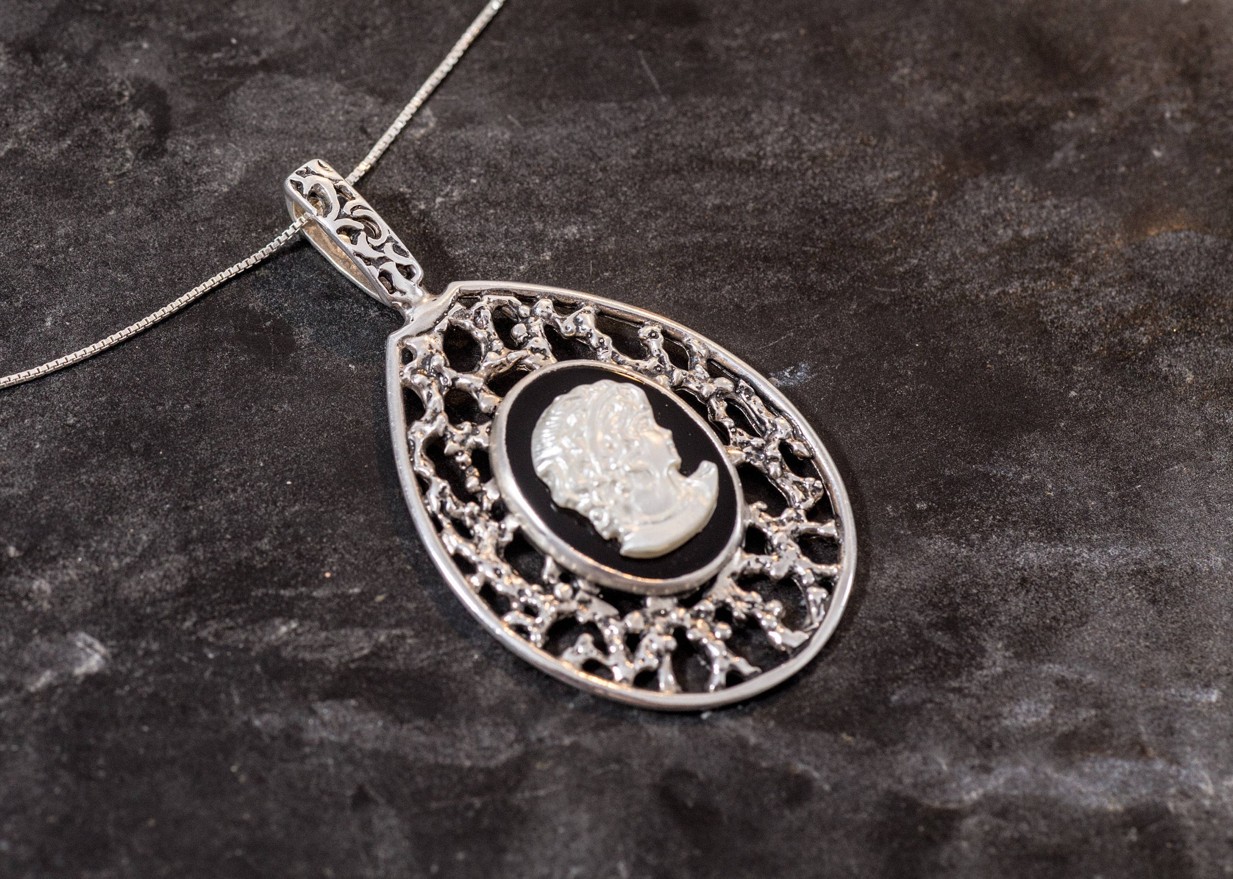 Cameo Pendant, Lady Pendant, Victorian Pendant, Roman Jewelry, Vintage Pendant, Roman Pendant, Carved Pendant, Silver Pendant, Solid Silver