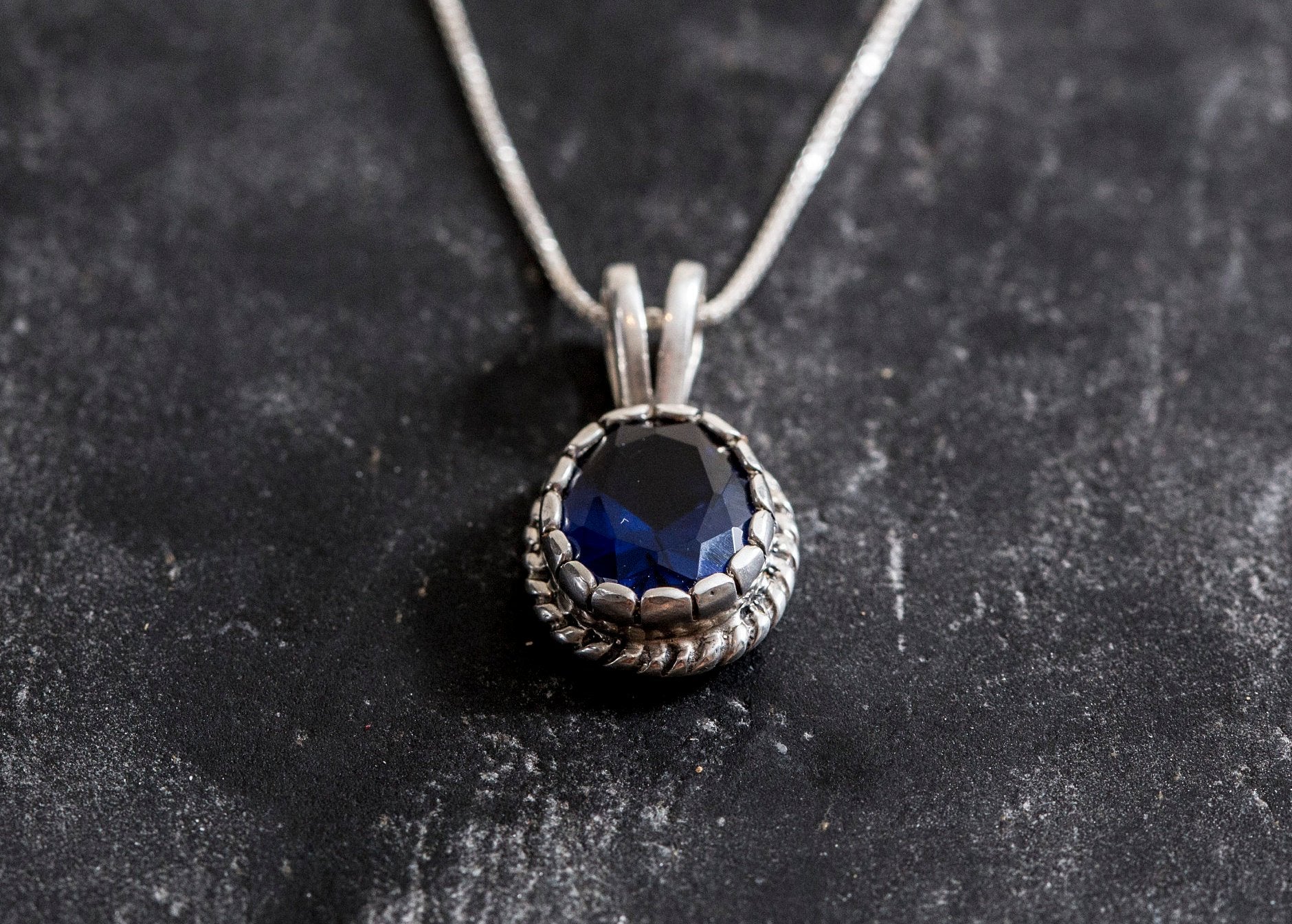 Blue Sapphire Pendant, Created Sapphire, Sapphire Pendant, Vintage Pendant, Blue Pendant, 3 Carat, Bridal Pendant, Silver Pendant, Sapphire