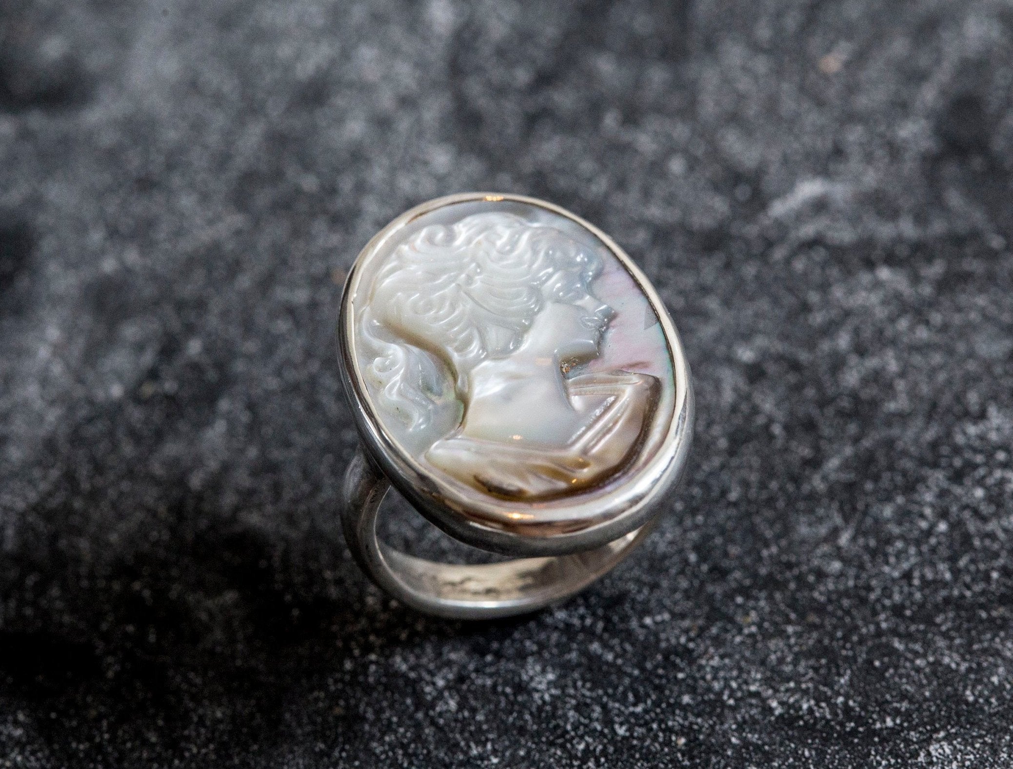 Cameo Ring, Shell Pearl Ring, Natural Shell Pearl, Lady Ring, Artistic Ring, Solid Silver Ring, Mother of Pearls, Roman Ring, Shell Pearl
