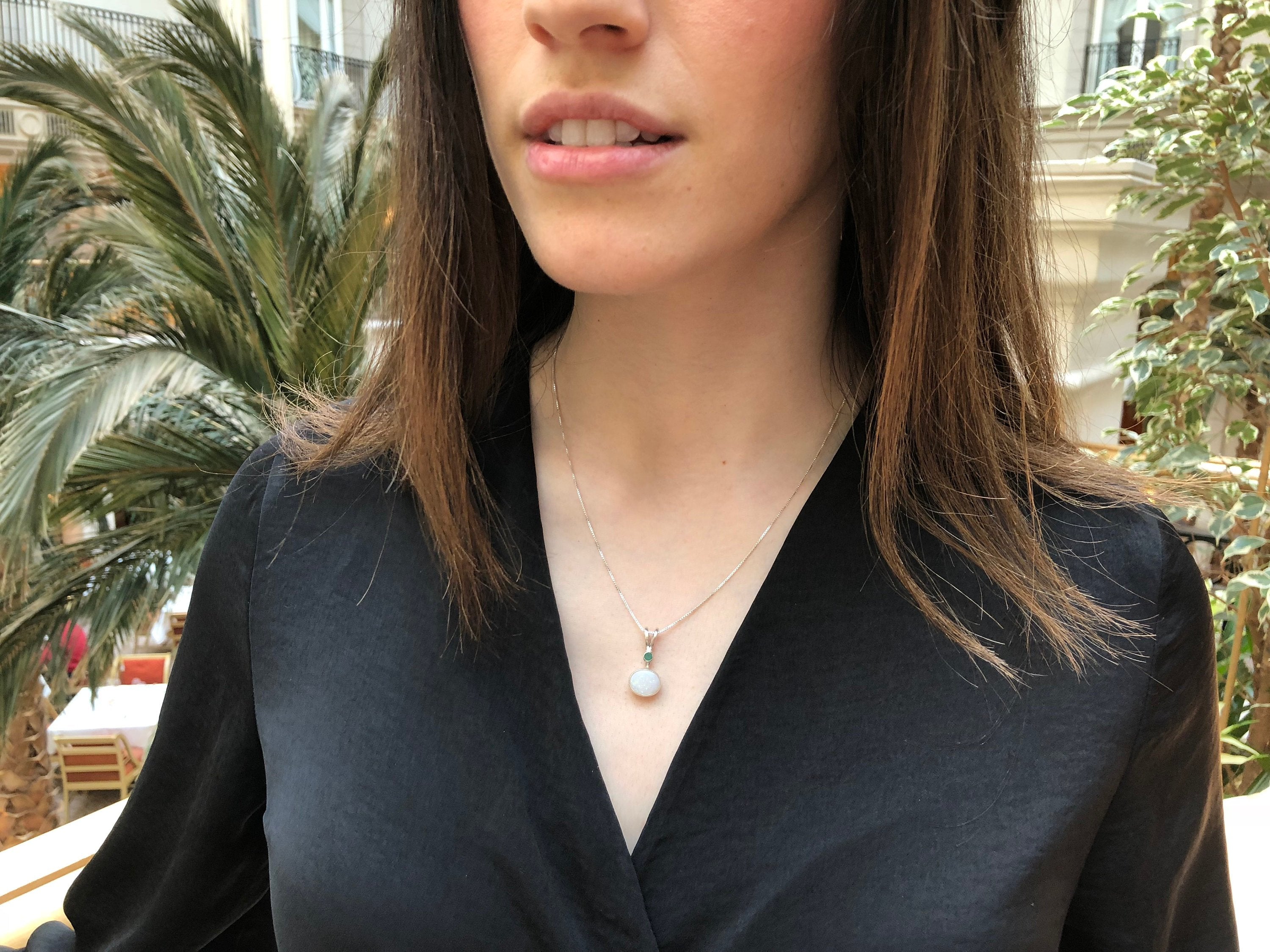 Blue Sapphire pendant, Created Sapphire, Sapphire Pendant, Vintage Pendant, Blue Pendant, Bridal Pendant, Silver Pendant, Solid Silver