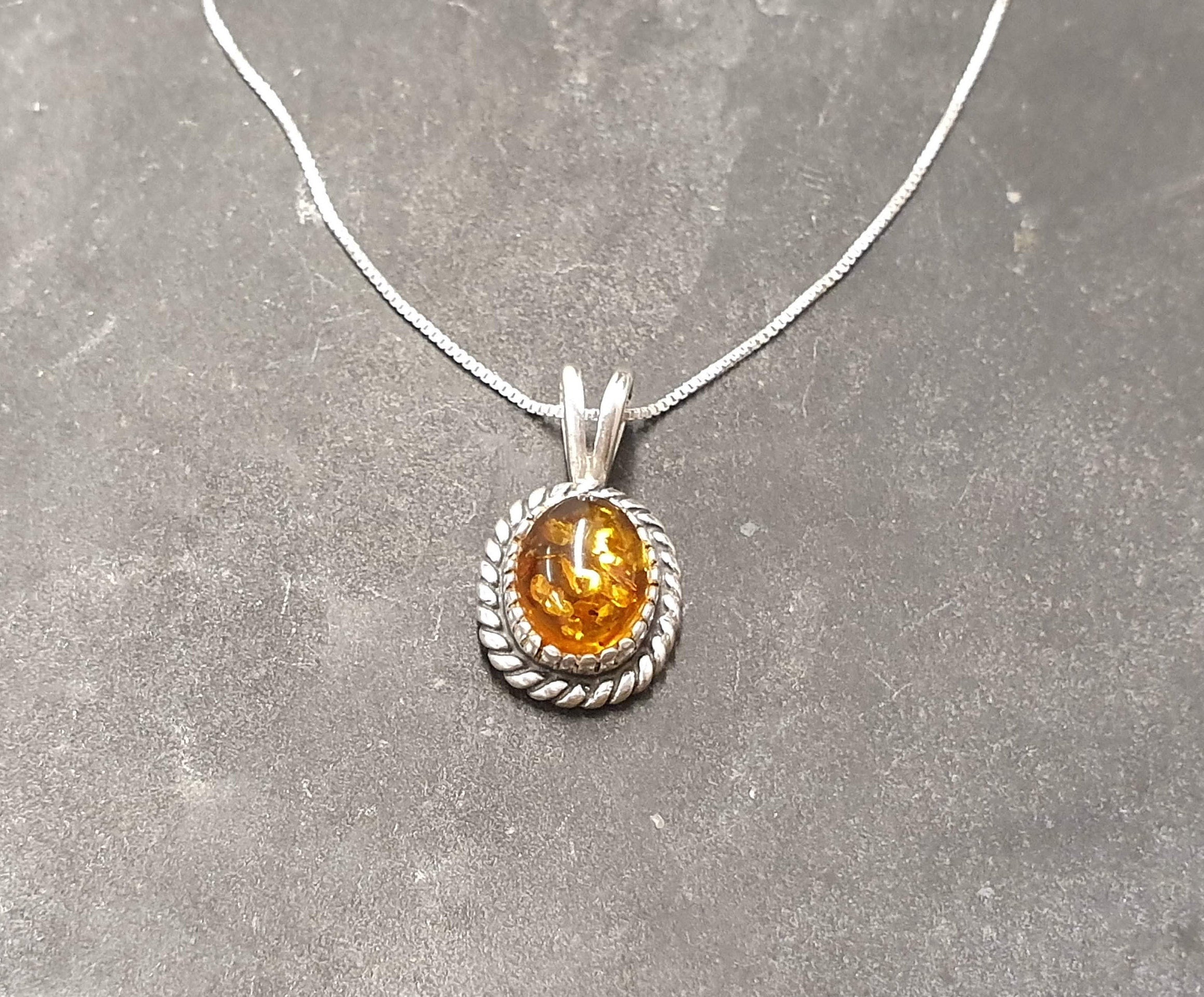 Amber Pendant, Natural Amber, Dainty Pendant, Vintage Pendant, Honey Stone Pendant, Small Amber Pendant, Gold Stone, Solid Silver Pendant