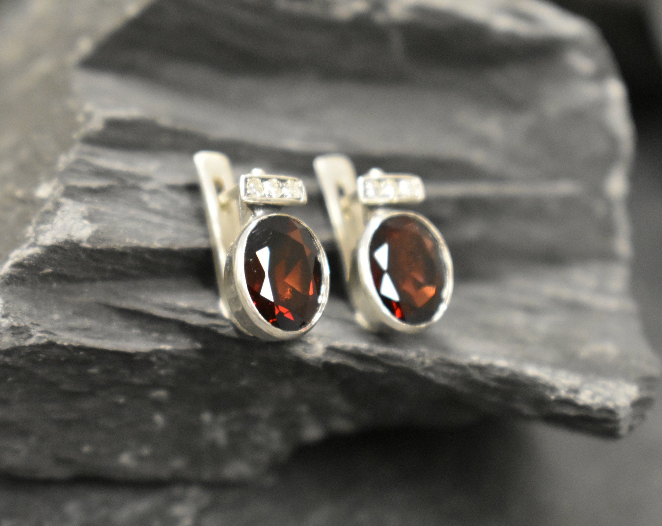 Garnet Earrings, Garnet Studs, January Birthstone, Red Earrings, Red Vintage Studs, January Earrings, Vintage Earrings, 925 Silver Earrings