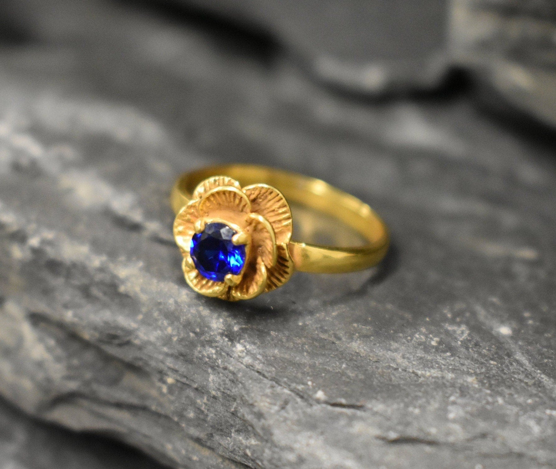 Sapphire Ring, Gold Sapphire Ring, Created Sapphire, Gold Flower Ring, Vintage Flower Ring, Blue Diamond Ring, Flower Ring, 925 Silver Ring