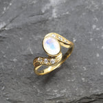 Moonstone Ring, 18k Gold Ring, Natural Moonstone, Flash Moonstone, June Birthstone, Gold Vintage Ring, Rainbow Moonstone, June Ring