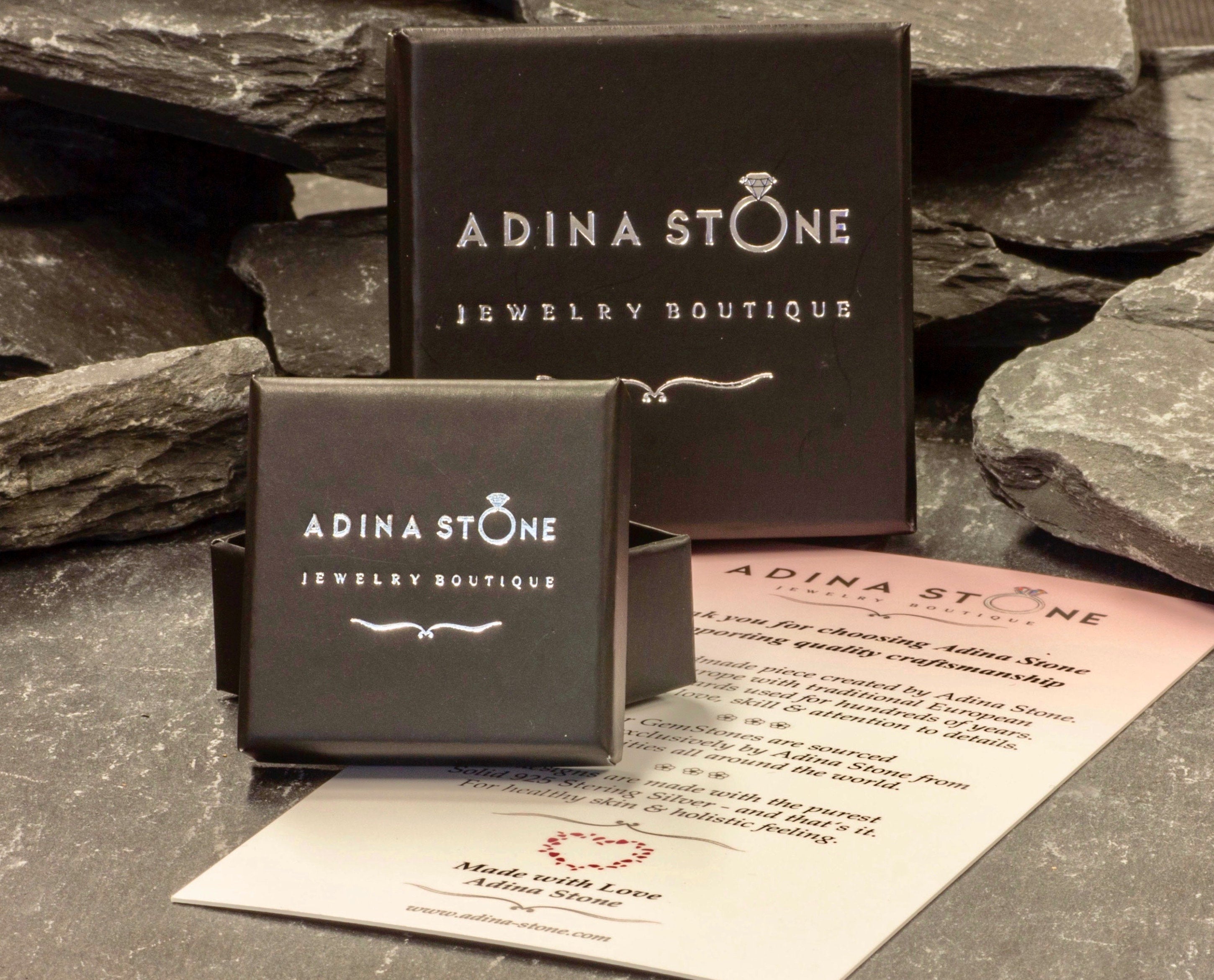 Garnet Earrings, Garnet Studs, January Birthstone, Red Earrings, Red Vintage Studs, January Earrings, Vintage Earrings, 925 Silver Earrings