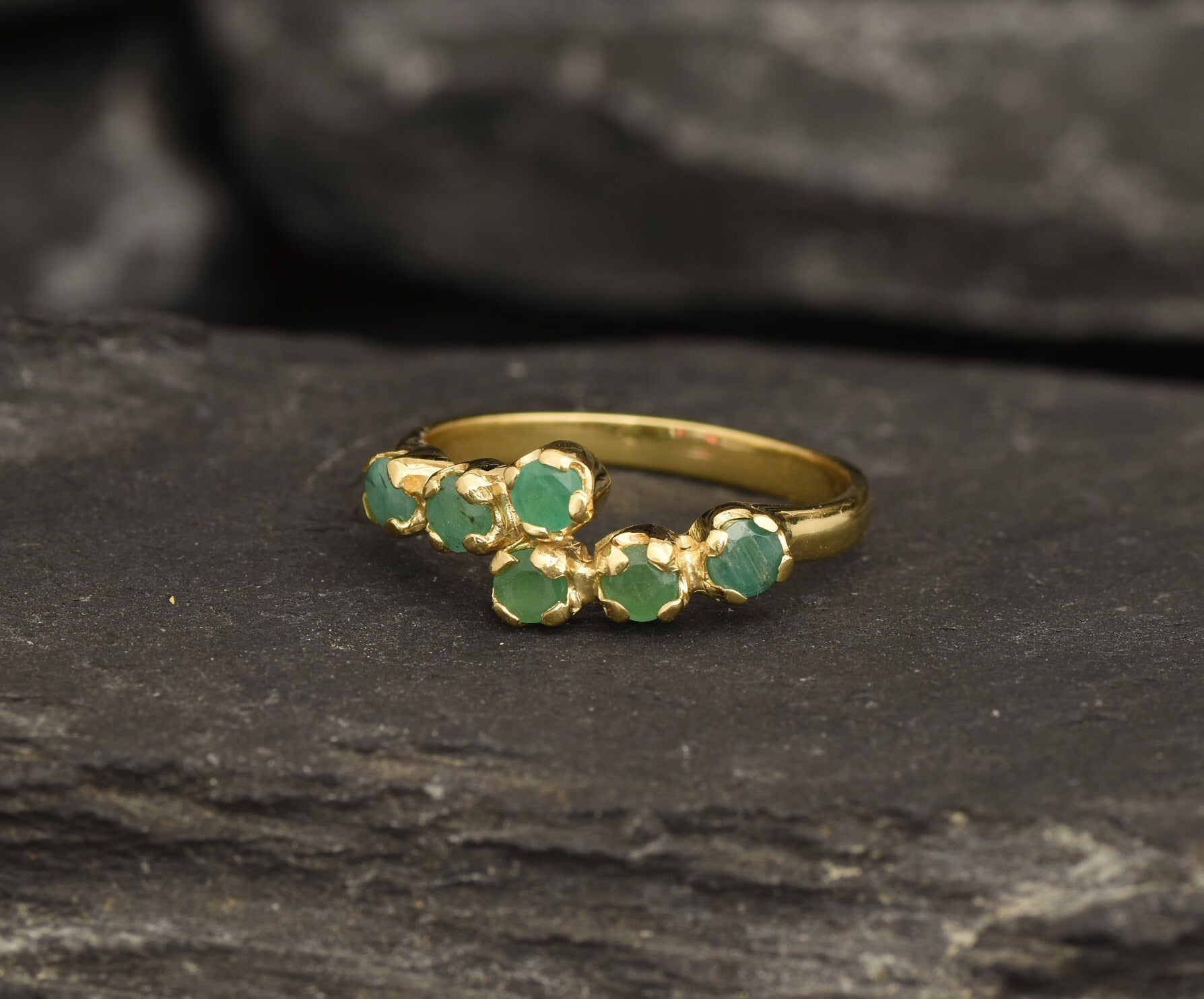 Gold Emerald Band, Natural Emerald, Vintage Ring, May Birthstone, Stackable Ring, Bypass Band, Gold Plated Ring, Green Ring, Vermeil Ring