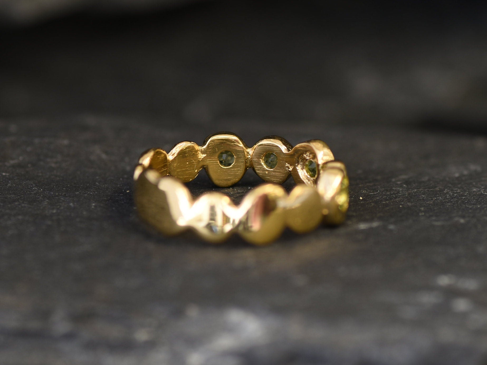 Five Stone Peridot Gold Bubble Band