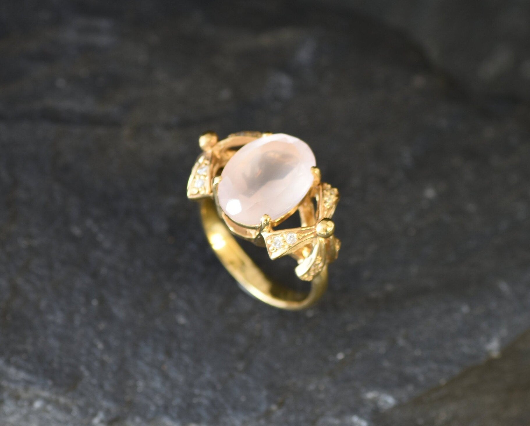 Gold Quartz Ring, Natural Rose Quartz, January Birthstone, Gold Ribbon Ring, Pink Stone Ring, Rose Quartz Ring, Vintage Ring, Vermeil Ring