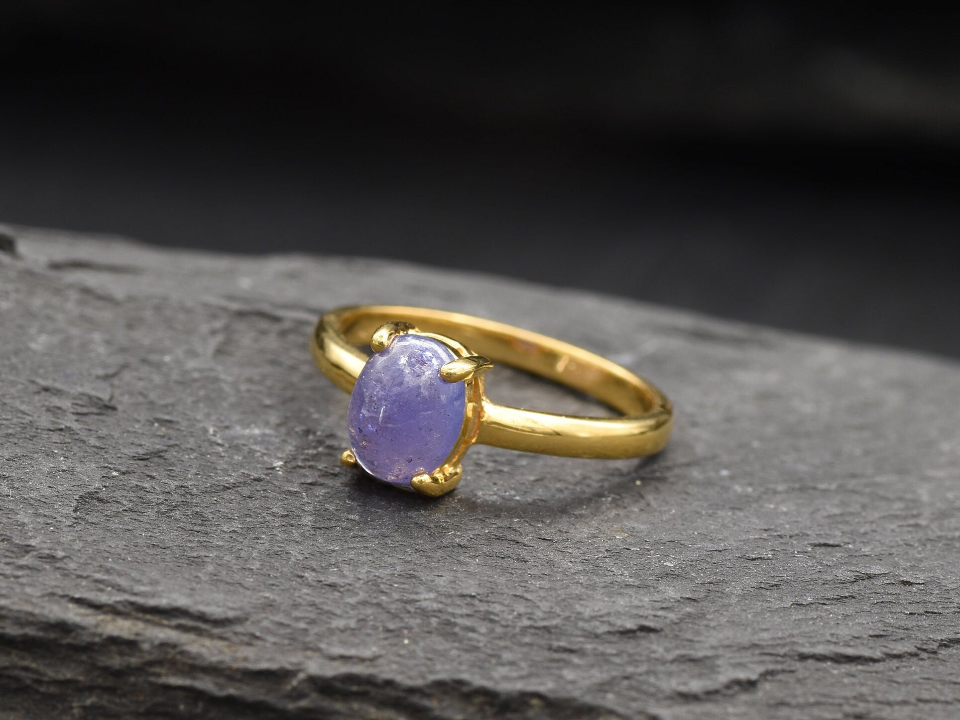 Gold Tanzanite Ring, Natural Tanzanite, December Birthstone, Gold Solitaire Ring, Purple Stone Ring, Vintage Ring, Dainty Ring, Vermeil Ring