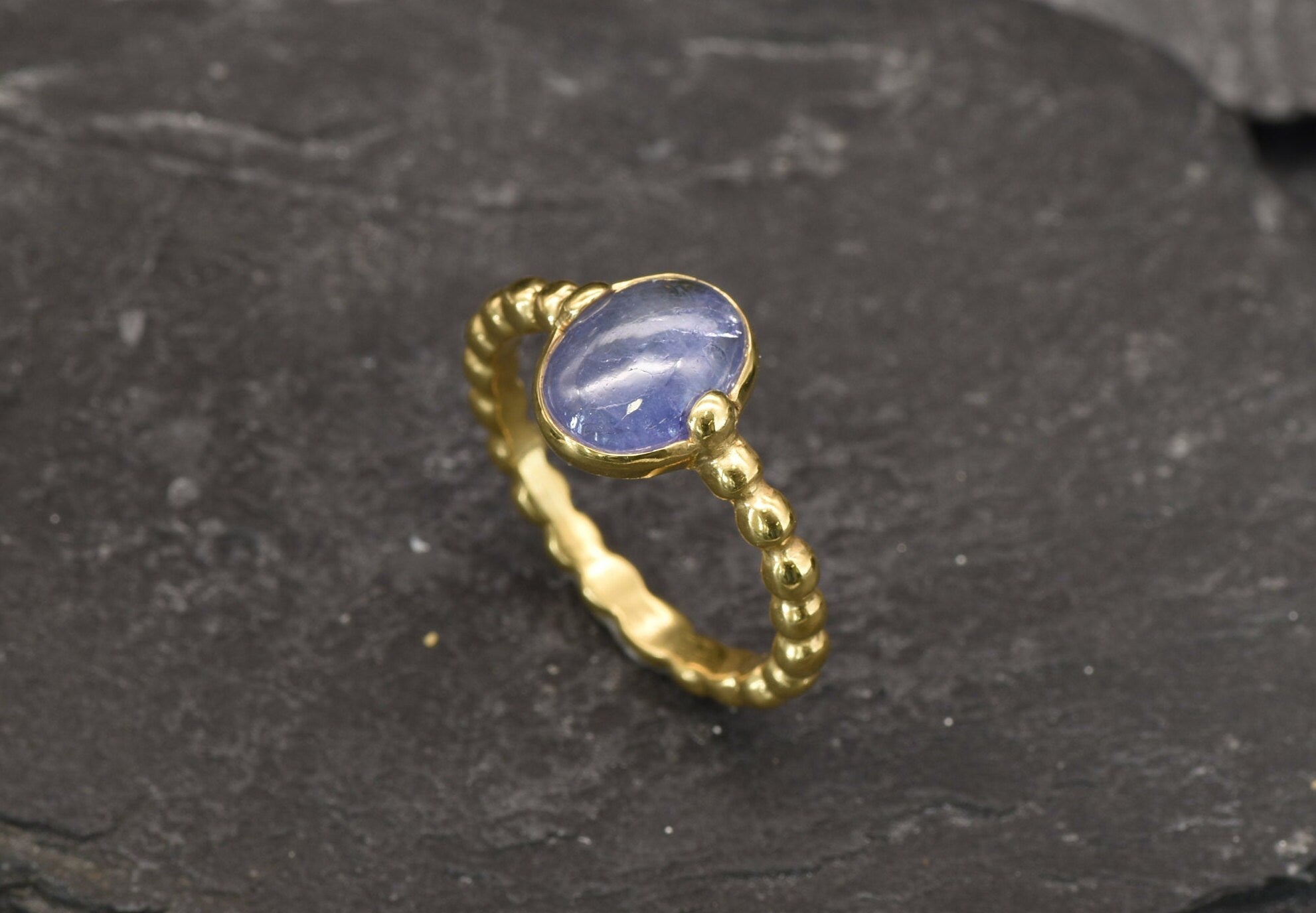 Gold Tanzanite Ring, Natural Tanzanite, Blue Oval Ring, December Birthstone, Gold Solitaire Ring, Purple Ring, Vintage Ring, Gold Vermeil