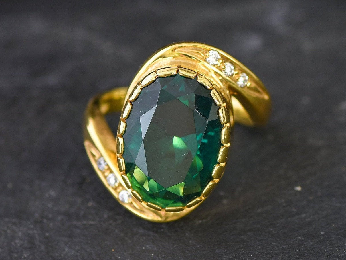 Large Emerald Ring, Gold Ring, Created Emerald, Antique Ring, Gold Plated Ring, Green Vintage Ring, Statement Ring, Bypass Ring, Vermeil