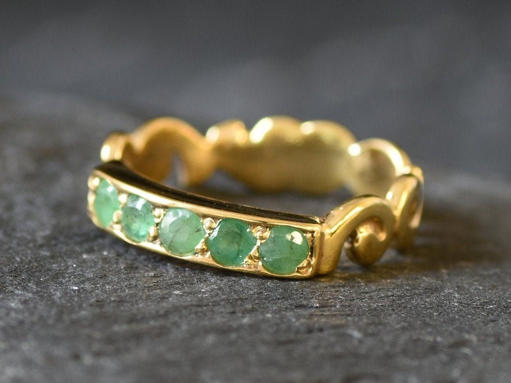 Gold Emerald Band, Natural Emerald Ring, Gold Vintage Band, May Birthstone, Real Emerald Ring, Ornament Band, Stackable Ring, Gold Vermeil